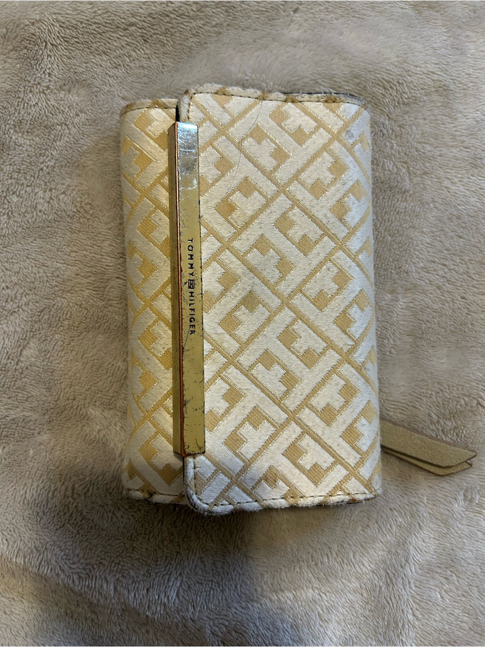 Tommy Hilfiger Cream & Gold Signature Zip Wallet